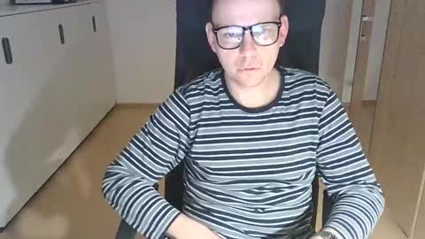 NiceGuyFlo online show from 03-09-25, 02:50