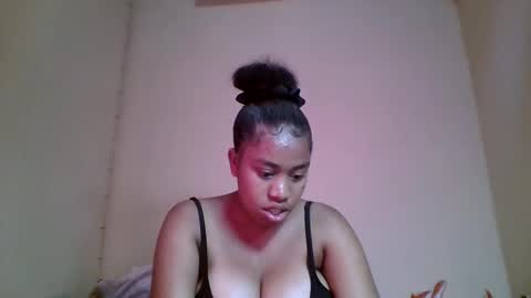 nicelly01 online show from 05-13-26, 06:44