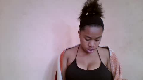 nicelly01 online show from 07-02-26, 05:35