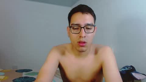 Snapshot of nicholasfinn chatting on 04-12-26, 04:45 Nick online show from 04-12-26, 04:45