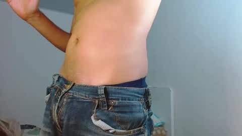 Snapshot of nicholasfinn chatting on 05-12-26, 02:08 Nick online show from 05-12-26, 02:08