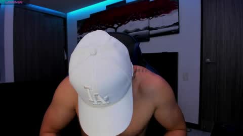 Snapshot of nick_klaus chatting on 04-28-26, 02:27 Nick Klaus online show from 04-28-26, 02:27