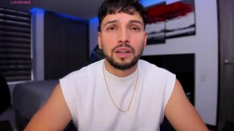 Snapshot of nick_klaus chatting on 05-17-26, 10:39 Nick Klaus online show from 05-17-26, 10:39