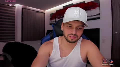 Snapshot of nick_klaus chatting on 05-22-26, 12:07 Nick Klaus online show from 05-22-26, 12:07