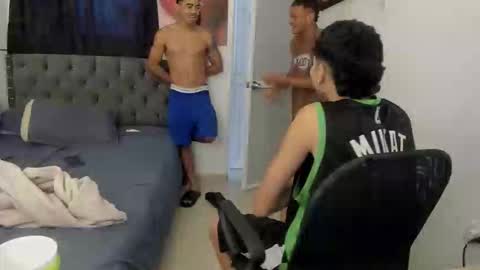 Snapshot of nick_master2 chatting on 03-19-26, 10:25 nick_master2 online show from 03-19-26, 10:25