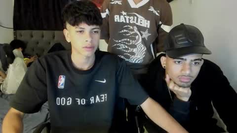 Snapshot of nick_master2 chatting on 04-11-26, 06:51 nick_master2 online show from 04-11-26, 06:51