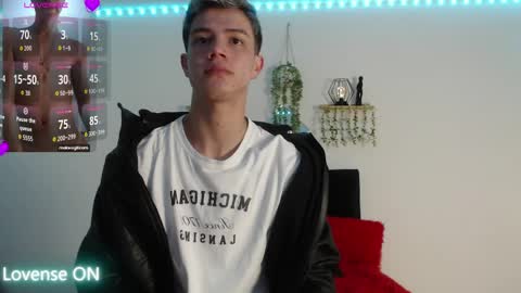 Nick  online show from 04-07-26, 01:00