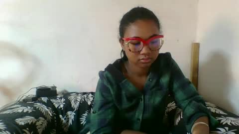 nickiqqyuu online show from 07-20-26, 11:45