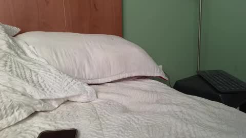 Nicolas              online show from 03-20-26, 10:47