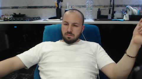 Julian online show from 03-24-26, 09:31