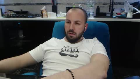 Julian online show from 03-26-26, 11:32