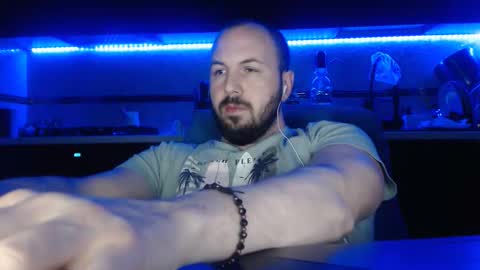 Julian online show from 04-02-26, 11:24