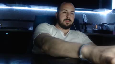 Julian online show from 04-13-26, 11:10