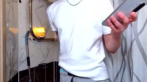 Nico online show from 02-15-26, 09:41