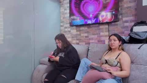 Snapshot of nicky_as chatting on 06-30-26, 06:20 nicky_as online show from 06-30-26, 06:20