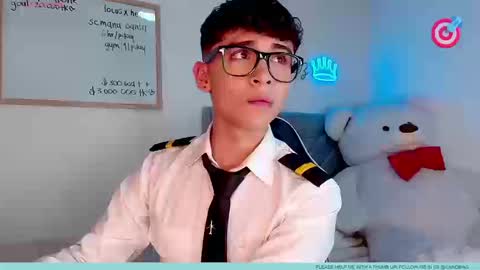 Snapshot of nico_cruz chatting on 03-20-26, 08:57 nico online show from 03-20-26, 08:57