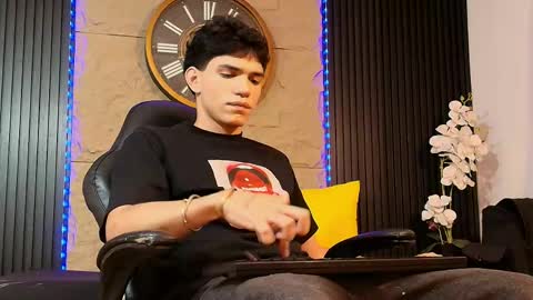 nico_monroet online show from 04-28-26, 08:58