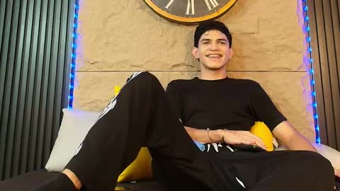 nico_monroet online show from 05-06-26, 10:48