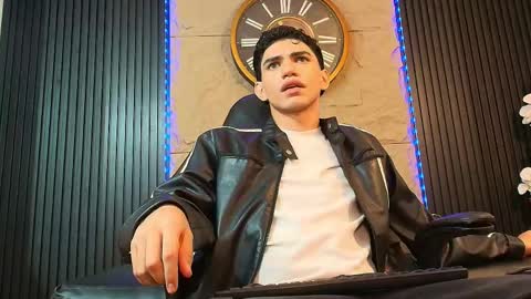 nico_monroet online show from 05-12-26, 10:29