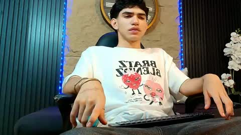 nico_monroet online show from 05-15-26, 08:05