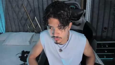 Snapshot of nicolaikarav chatting on 06-11-26, 12:14 Nicolai online show from 06-11-26, 12:14