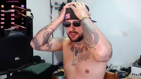 nicolas online show from 01-10-26, 03:08