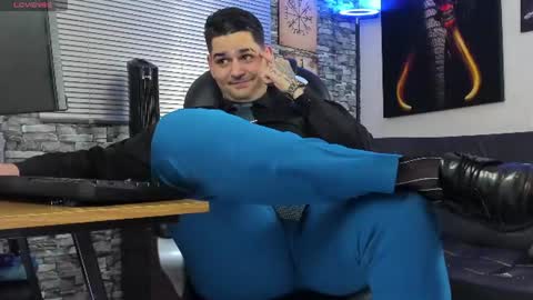 Nicolas Fellener online show from 07-11-26, 03:09