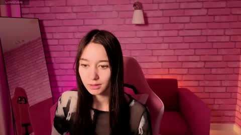 Nicole online show from 05-22-26, 12:51