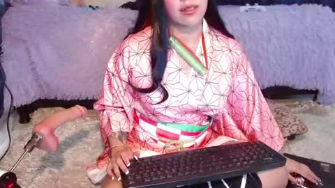 Snapshot of nicole_smithhh chatting on 04-20-26, 03:37 Anna Nicole online show from 04-20-26, 03:37