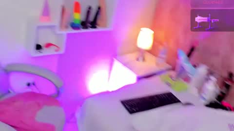 Nicole online show from 03-10-25, 06:27