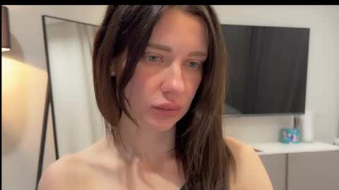 nicolekira online show from 03-22-26, 04:43