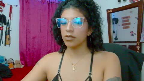 Nicoll Williams online show from 12-04-25, 01:48