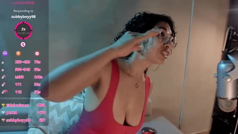 Snapshot of nicolle__smith_ chatting on 03-03-25, 03:08 Mrs Nicolle online show from 03-03-25, 03:08