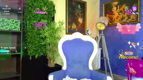 Nicolle online show from 05-13-26, 08:12