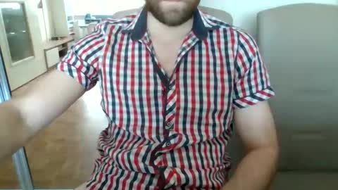 nieznajomy33 online show from 05-23-26, 10:08