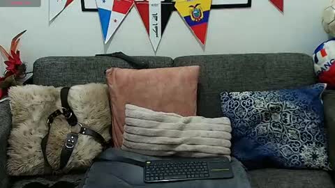 Snapshot of nigan_duquette chatting on 07-07-26, 03:31 Nigan online show from 07-07-26, 03:31
