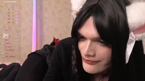 Snapshot of nightrapunzel chatting on 04-15-26, 05:31 Night Rapunzel online show from 04-15-26, 05:31