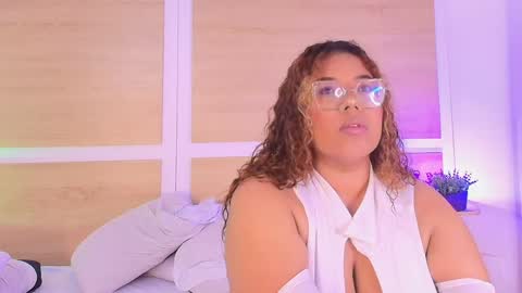 Snapshot of niickypurple chatting on 04-19-26, 12:15 Call me Nicky online show from 04-19-26, 12:15
