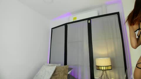 Niicole online show from 03-31-26, 09:04