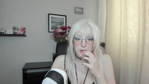 Nika online show from 06-16-26, 01:14
