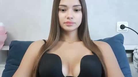 Snapshot of nika_verona1 chatting on 06-01-26, 05:09 Nika online show from 06-01-26, 05:09