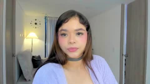 Snapshot of nikavelvet chatting on 06-11-26, 11:14 NIKA online show from 06-11-26, 11:14