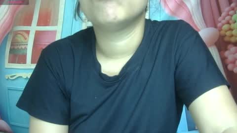 Snapshot of nike_aj chatting on 06-02-26, 10:28 Nike online show from 06-02-26, 10:28