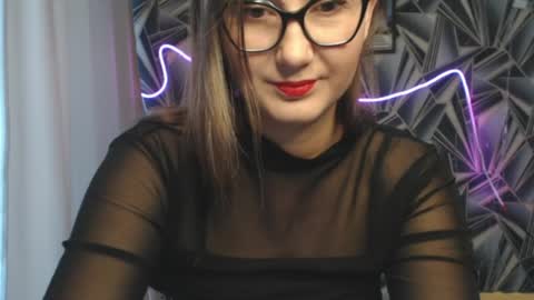 Snapshot of nikkikiss___ chatting on 06-04-26, 02:06 nikkikiss___ online show from 06-04-26, 02:06