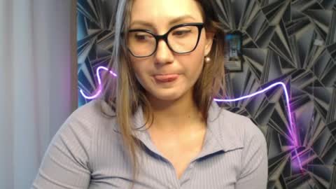 Snapshot of nikkikiss___ chatting on 06-05-26, 02:07 nikkikiss___ online show from 06-05-26, 02:07