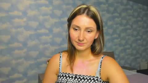 Snapshot of nikkikiss___ chatting on 06-29-26, 03:02 nikkikiss___ online show from 06-29-26, 03:02