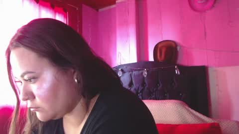 Snapshot of nikkirous_ chatting on 04-25-26, 03:42 Nikkirous online show from 04-25-26, 03:42