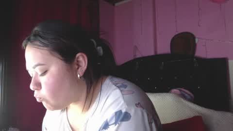 Snapshot of nikkirous_ chatting on 04-29-26, 03:43 Nikkirous online show from 04-29-26, 03:43