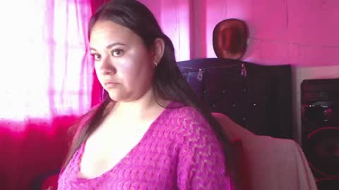 Snapshot of nikkirous_ chatting on 05-27-26, 05:10 Nikkirous online show from 05-27-26, 05:10