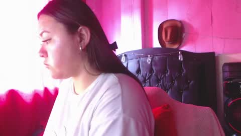 Snapshot of nikkirous_ chatting on 05-28-26, 04:37 Nikkirous online show from 05-28-26, 04:37